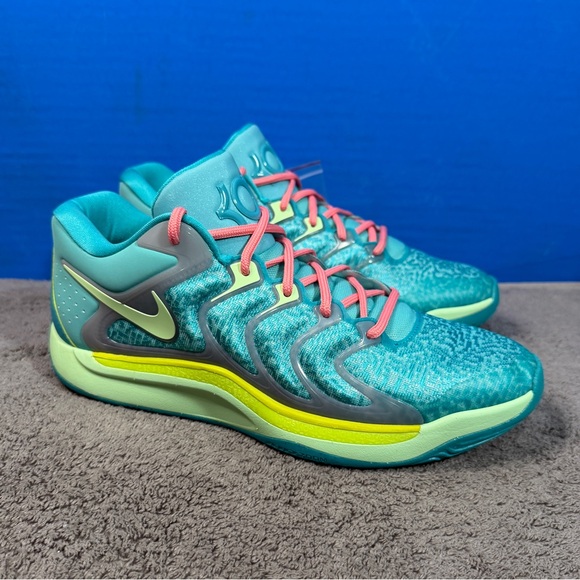 Nike KD17 w X jonquel Jones
'bahama'
Brand new - Picture 3 of 12